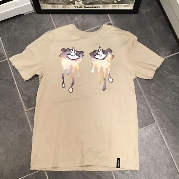 Roku Studio Mens Graphic Tee Sixe XL Dripping Teardrop Skull Short Sleeve Tan - Picture 11 of 12